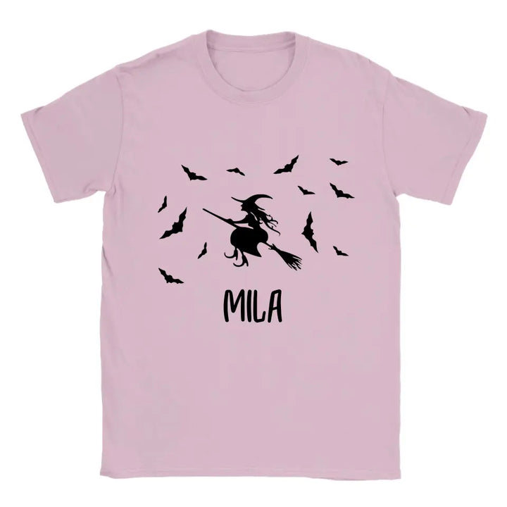 Personalisiertes Fliegende Hexe Halloween T-Shirt - printpod.de