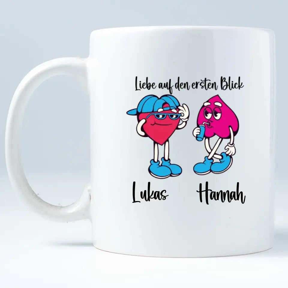 Personalisierte Valentinstags-Tasse mit lustiger Herzfigur für Liebespaare: Liebe auf den ersten Blick - printpod.de