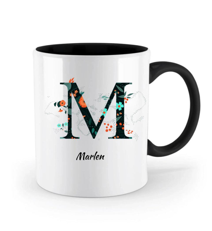 Name Letter Mug - Blumenmuster flachen floralen Hintergrund schwarz und orange - printpod.de