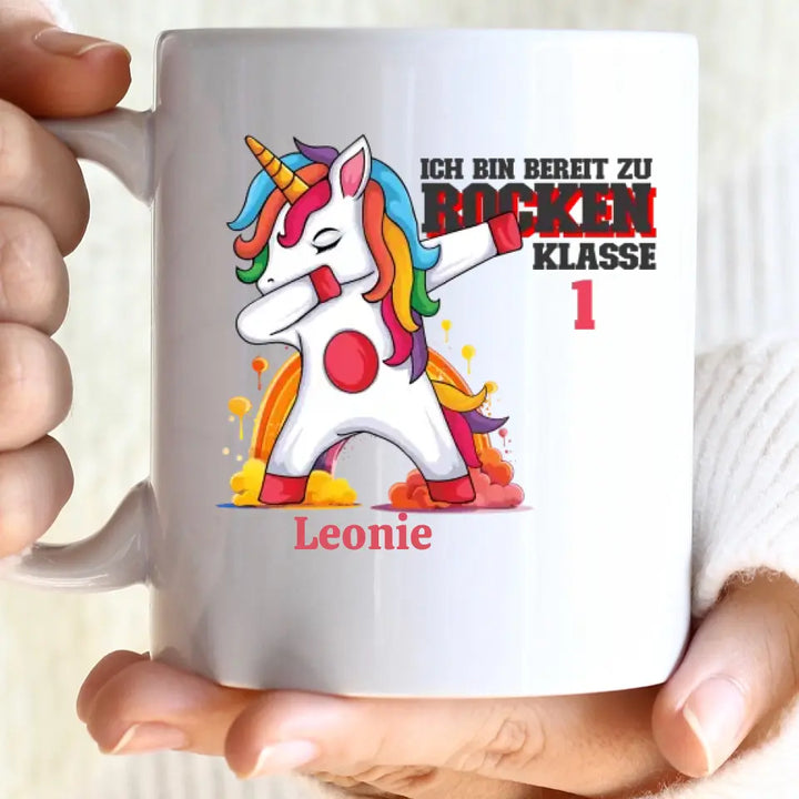 Einhorn bereit, die Schule zu rocken - 2023 einzigartiges Design für schoolkind erhalten Sie Ihre personalisierte Tasse oder senden Sie Geschenk für schöne Kind - printpod.de